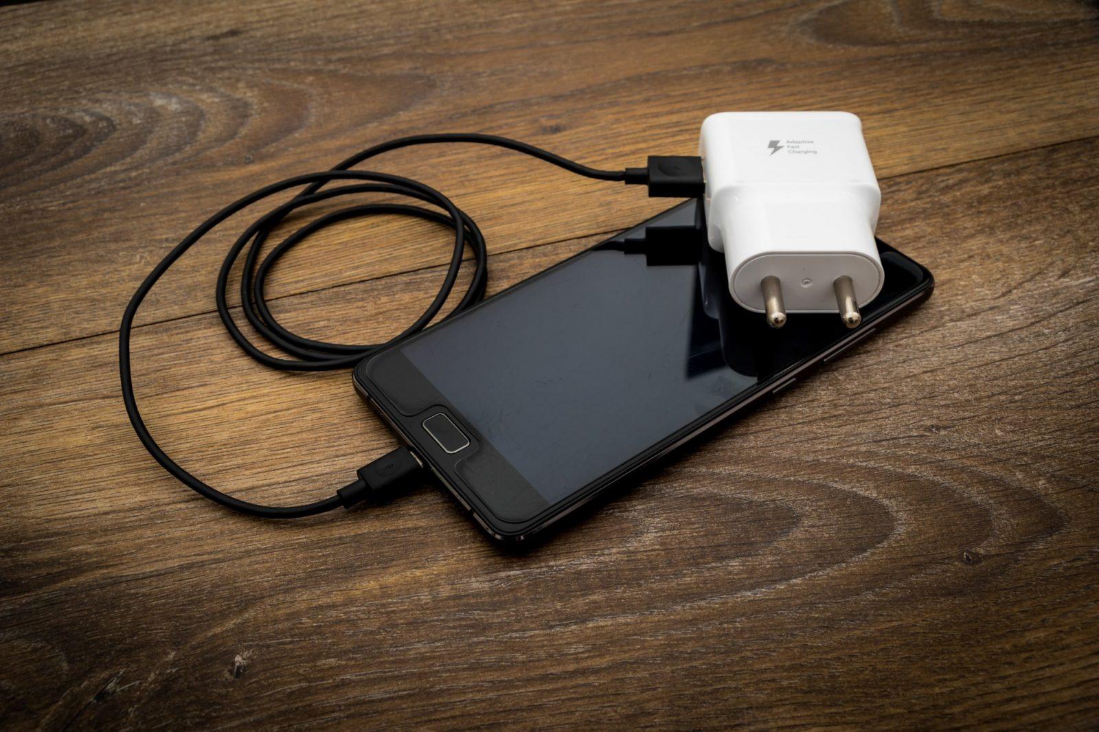 Losing Power: What to Do When Your Phone Won’t Charge